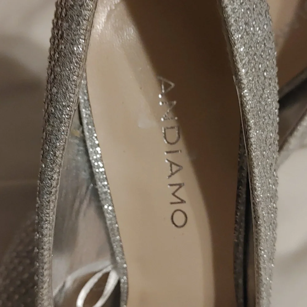Andiamo Elegant Silver Glitter 4 Inch Heels Women's Size 8.5 Medium Event Ready - Picture 5 of 7
